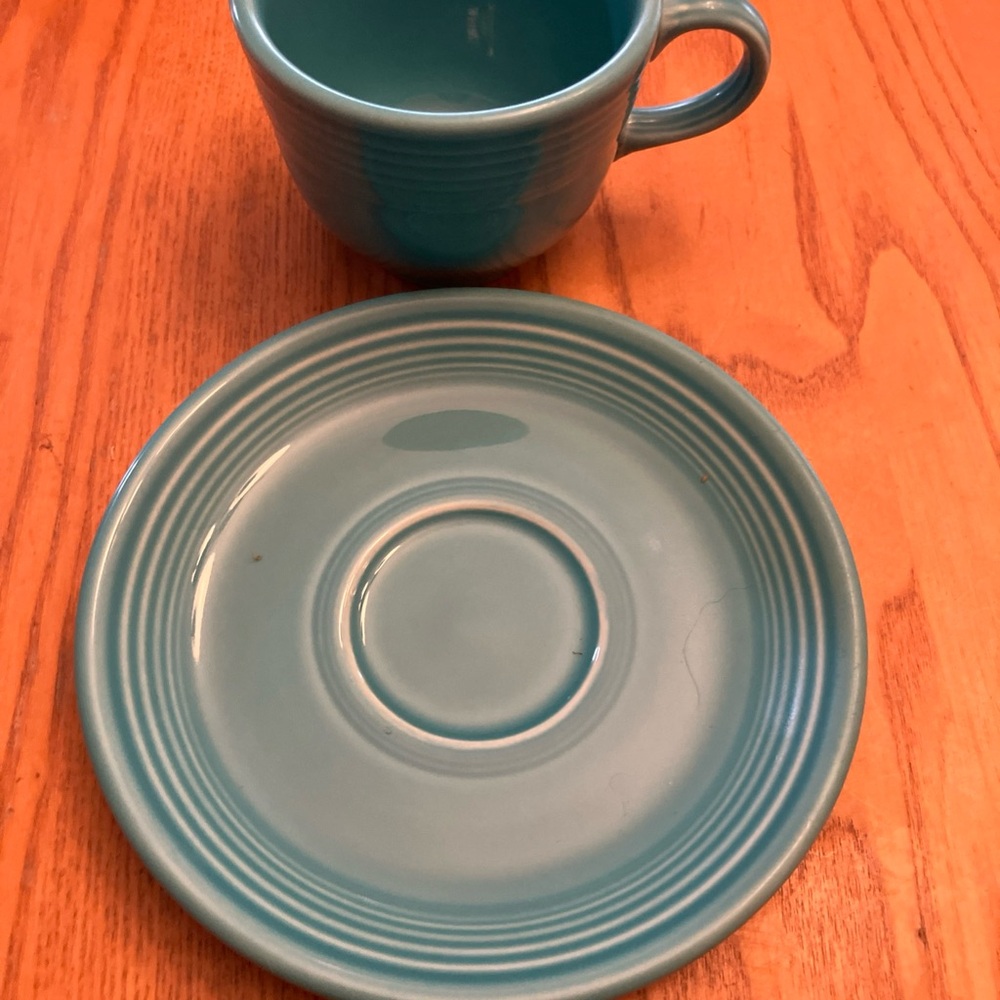 Fiestaware set of 7 tea cups & saucers with sugar/creamer with tray vintage - Picture 9 of 16